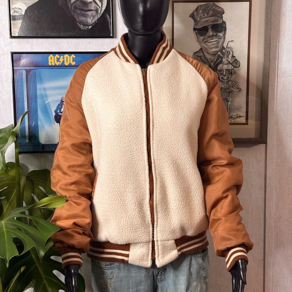 Vintage Beige and Tan Cooper Sportswear Coat. Size L.
